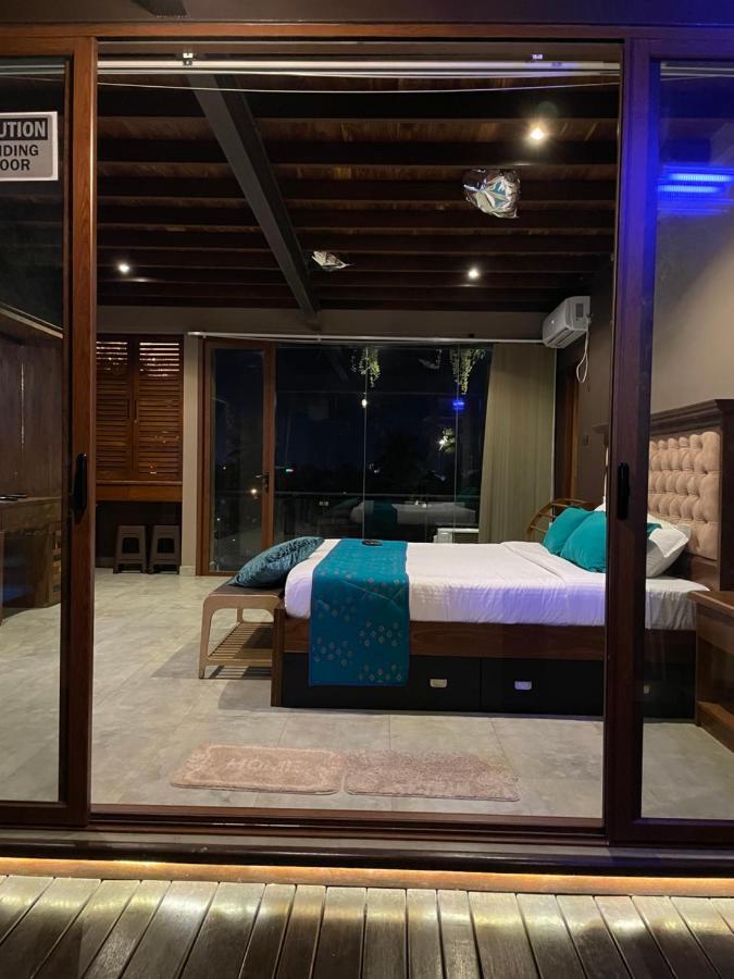 Penton45 - Luxury Penthouse Apartment Negombo Exterior photo
